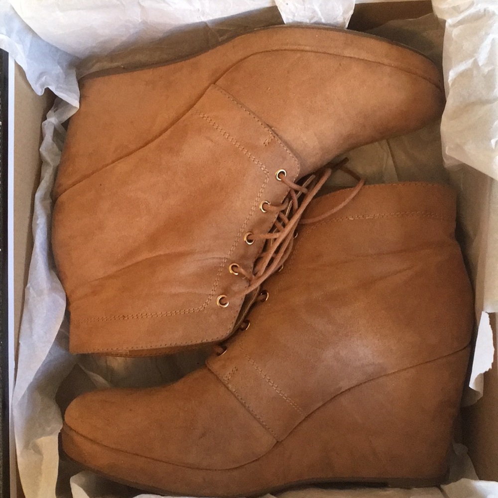 Suede Lace-up wedges